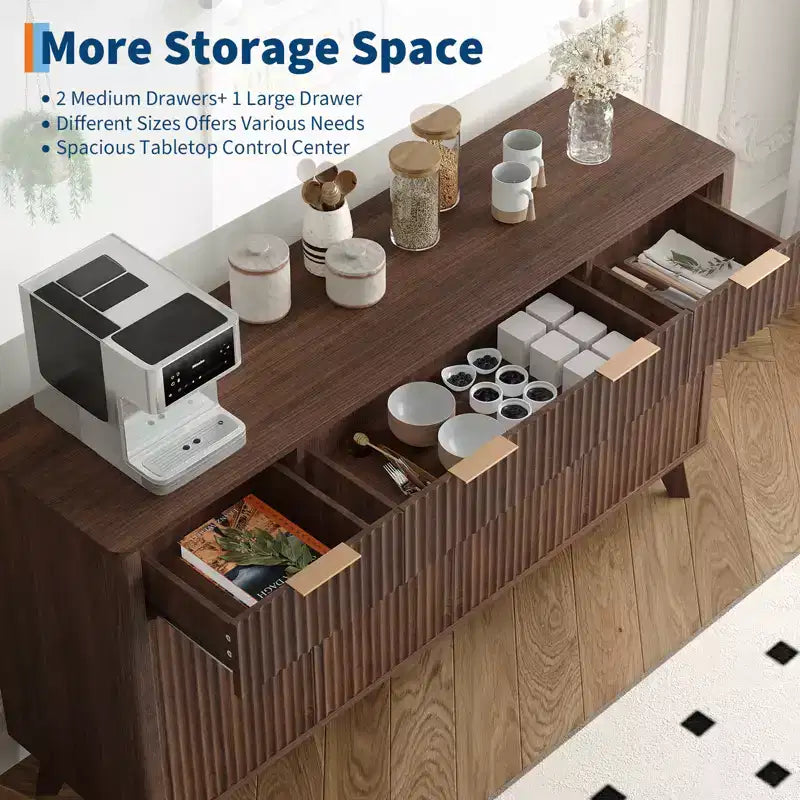 Madia/Buffet in rovere con scanalature, cassetti e ante, montaggio da 1 persona