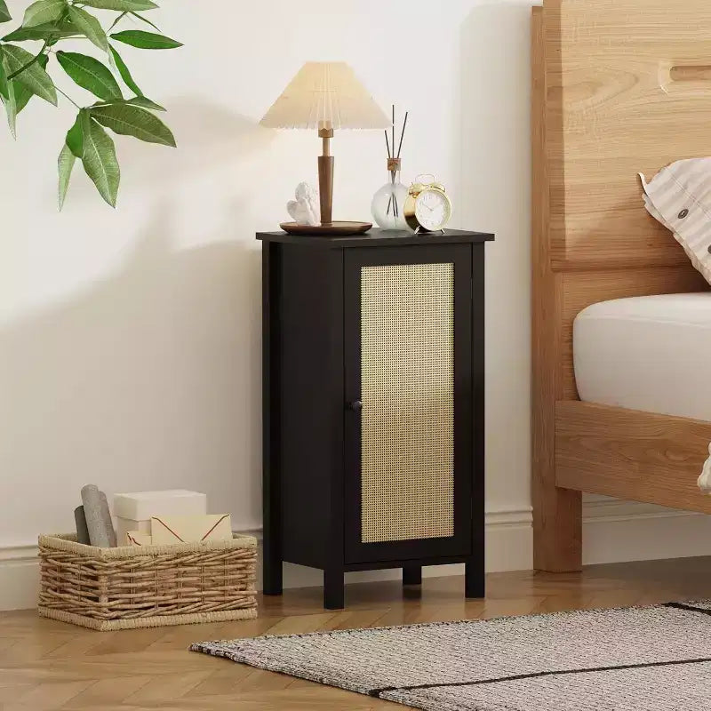 Comodino nero in legno con cassetto, 1 posto, stile rustico bohémien