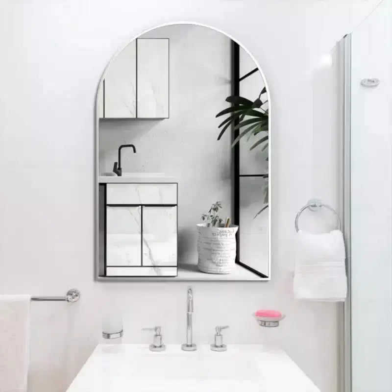 Specchio da parete ad arco 20"x30", nero/oro/argento, struttura moderna in metallo, singolo